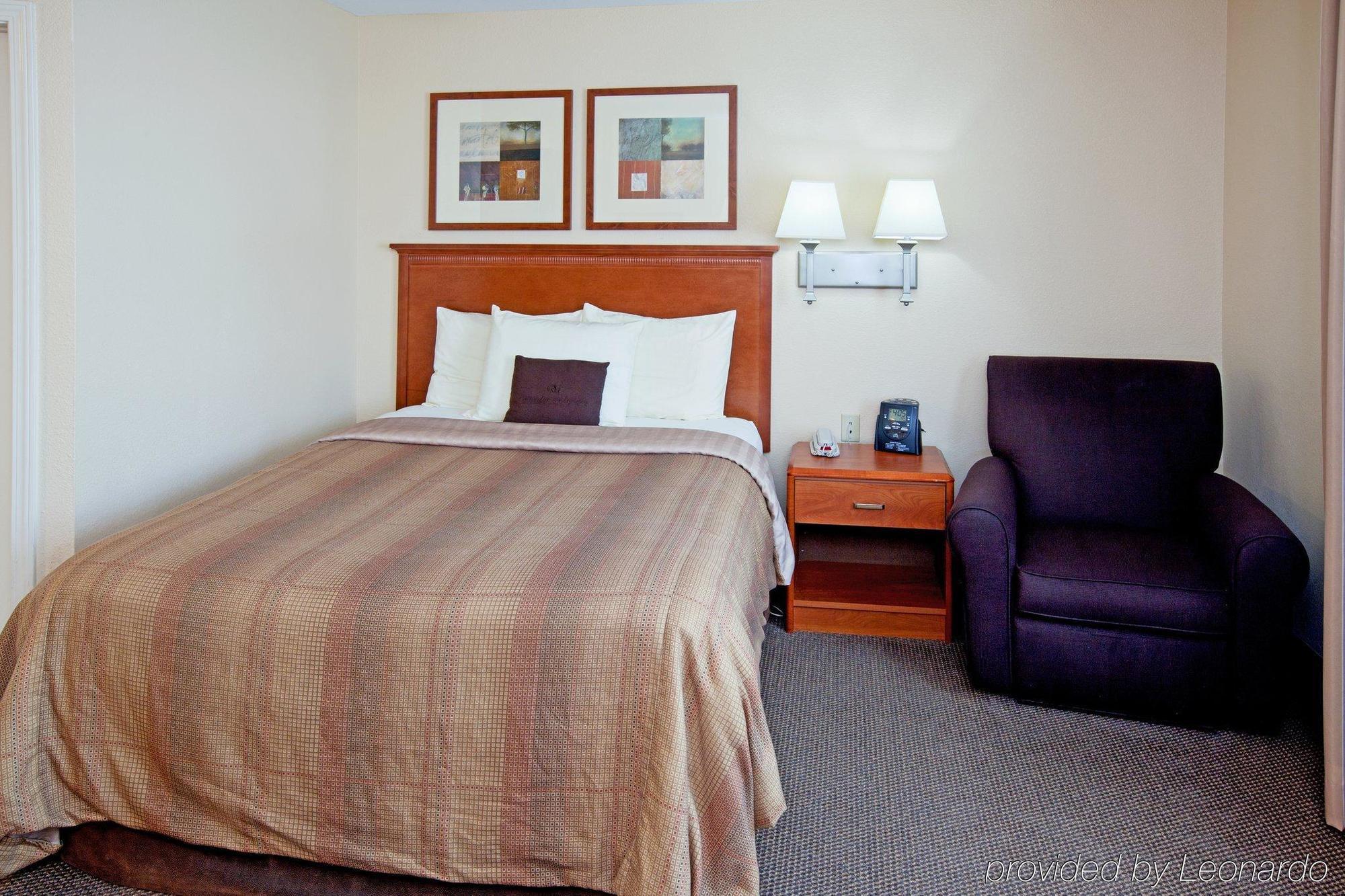 Candlewood Suites Louisville Airport By Ihg מראה חיצוני תמונה