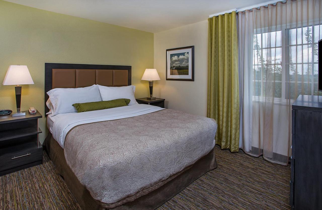 Candlewood Suites Louisville Airport By Ihg מראה חיצוני תמונה